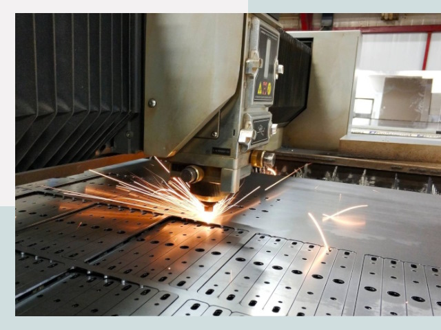 Лазерная резка металла в Светлограде от 609 руб.